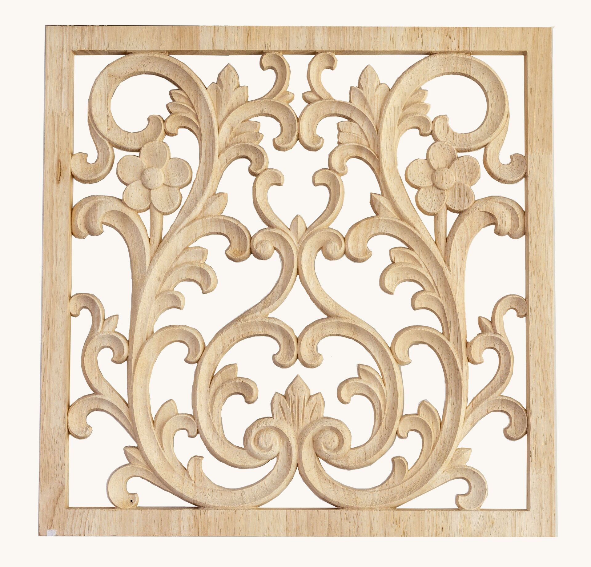 Aplik Orta Göbek Boyanabilir Ahşap Desenli İşlemeli Dekoratif Aksesuar 45x45x1,4  cm OGK05