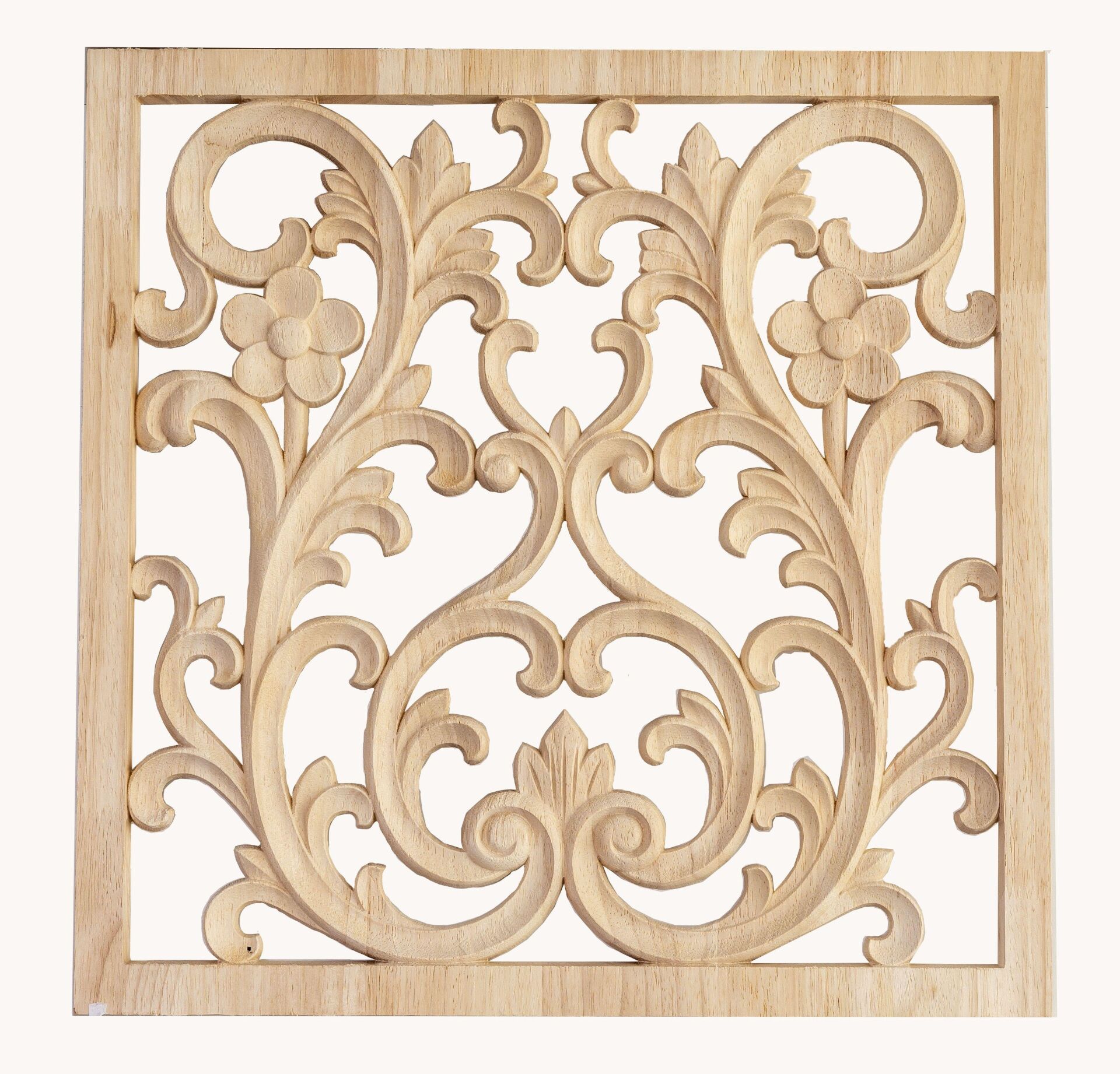 Aplik Orta Göbek Boyanabilir Ahşap Desenli İşlemeli Dekoratif Aksesuar 45x45x1,4  cm OGK05